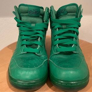 Nike Size 7.5 Dunk High 6.0 All Green